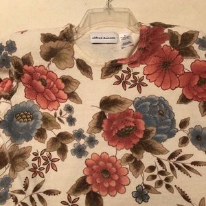 Flowered pattern ss sweater